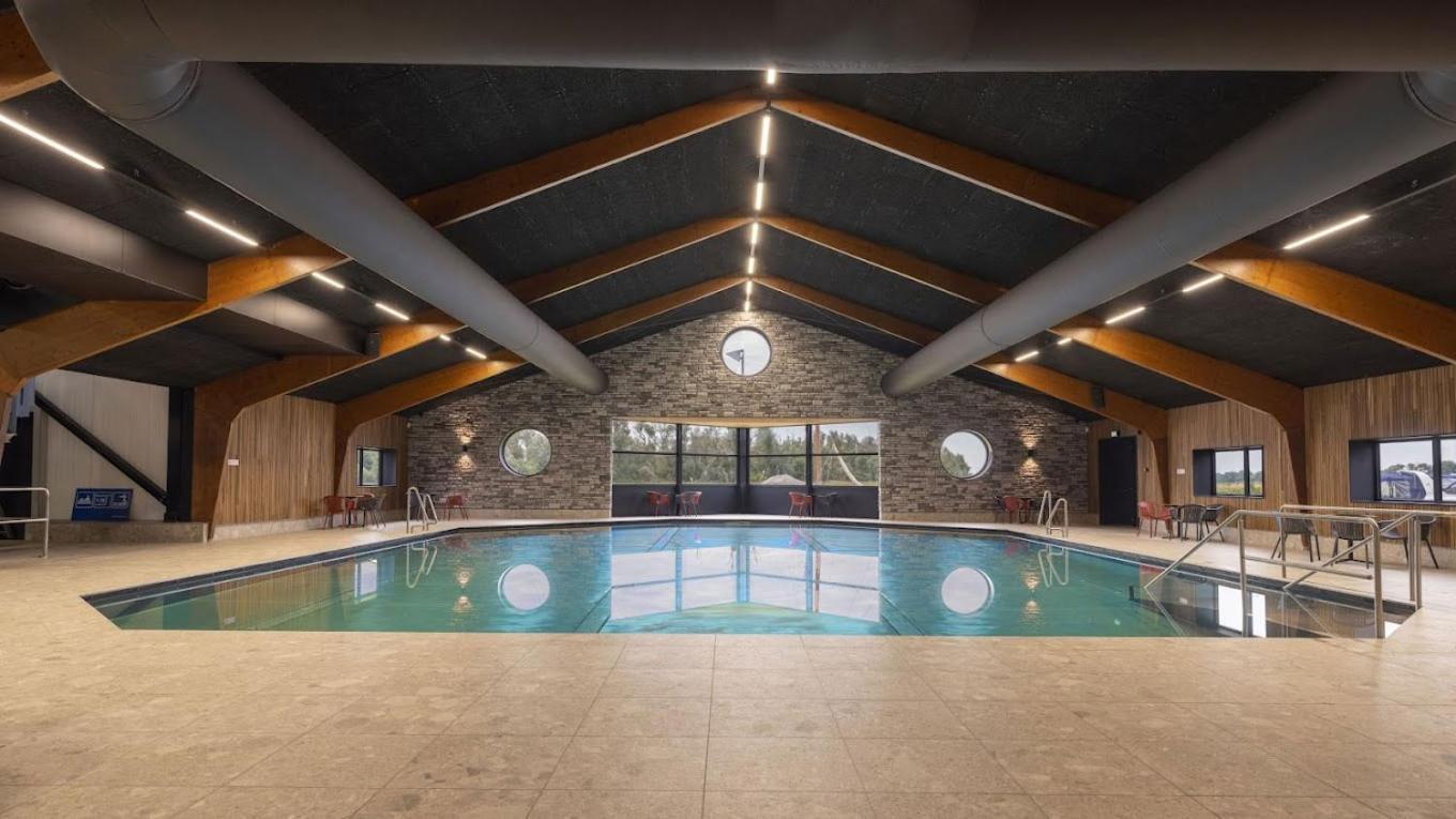 Ervaar 'Fryske Weelde' Op Vijf Sterren Vakantiepark De Kuilart Koudum Εξωτερικό φωτογραφία